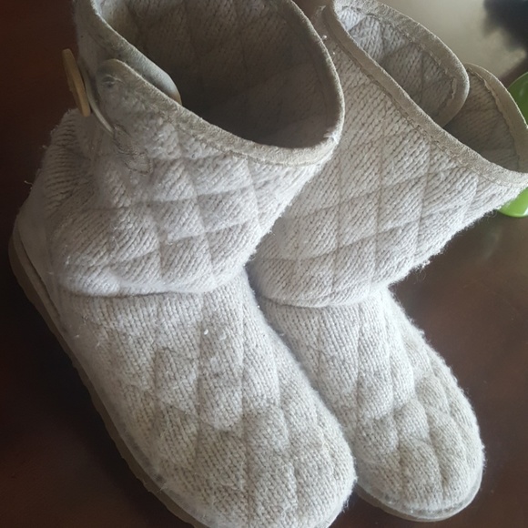 UGG Shoes - Size 8 Ugg Sweater boots